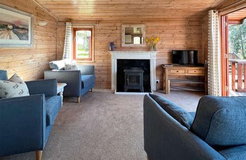 Pontesbury Ski Chalet | Cuckoo Lodge - Arscott Lodges