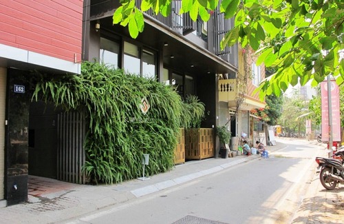 Yen Phu Apartment | Cucku Yen Hoa - Apple room