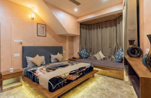 Amritpur Hotel | Cullen House