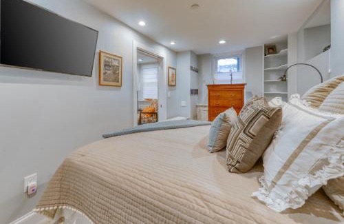 East Bayside Apartment | Cumberland Charm