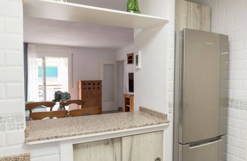 Cunit Apartment | CUNIT HOME - TOTALLY RENOVATED APARTMENT WITH EVERYTHING NEW