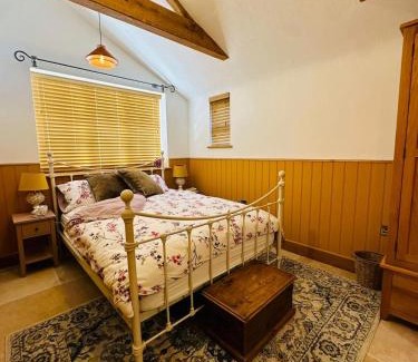 Wendover Apartment | Curiosity Cottage