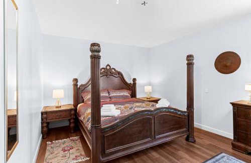 Clearwater House | Curly Sunshine Clearwater