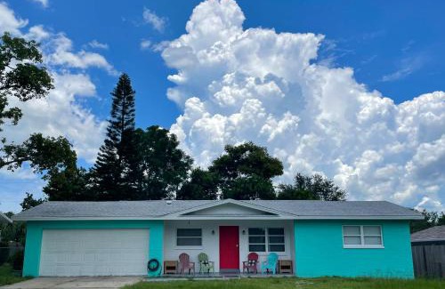 Clearwater House | Curly Sunshine Clearwater