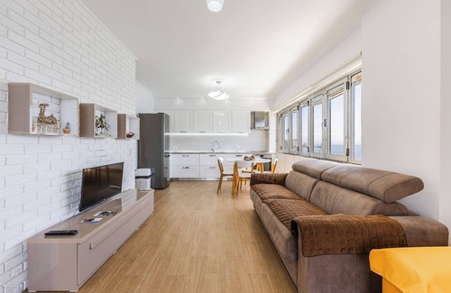 Durres Apartment | Currila Seafront by PS