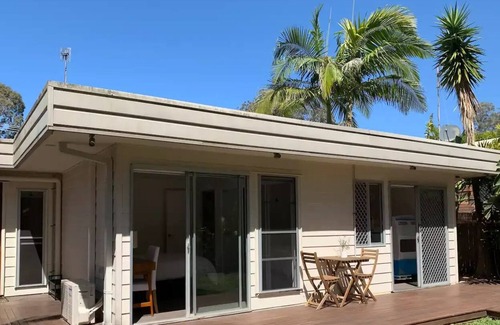 Currumbin Villa | Currumbin Beach Villa-Tropical Garden-Pets Welcome-Short walk to Currumbin Beach