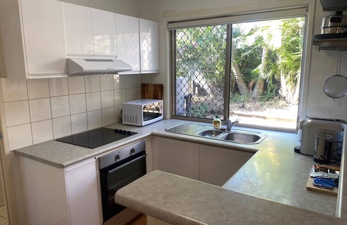 Currumbin Waters House | CURRUMBIN WATERS SANCTUARY