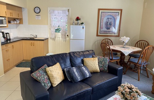North Tamborine Cottage | Curtis Cottage