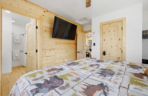 Custer House | Custer Love Shack