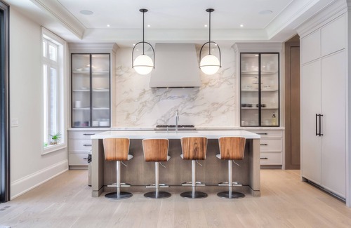 Etobicoke House | CUSTOM BUILD LUXURY 4 BED + 6 BATH HOUSE