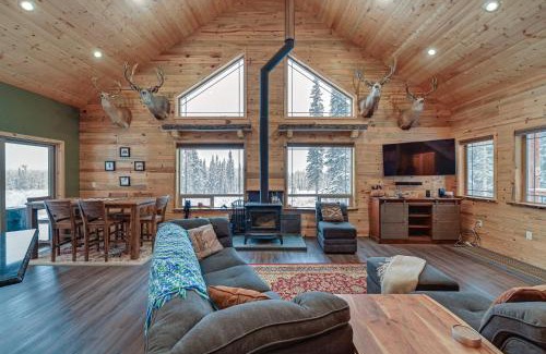Kasilof House | Custom Kasilof Cabin on 40 Private Acres