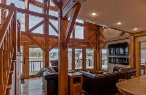 Marquette House | Custom Waterfront Lodge, 4 bed, 4 Bath, Sleeps 12!