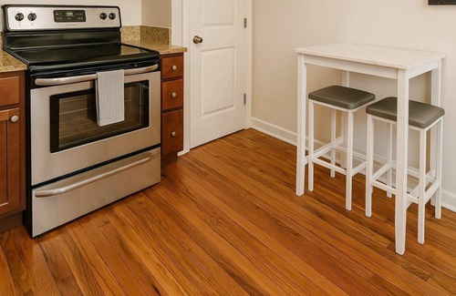 Bowmanville Apartment | Cute 1BR in Heart of Lincoln Sq