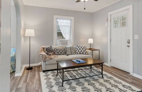 North Greece House | CUTE 2 BDRM Home - Sleeps 3!