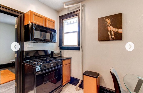 Capitol Hill Apartment | Cute 2 bed condo ina historic building in Capitol Hill denver