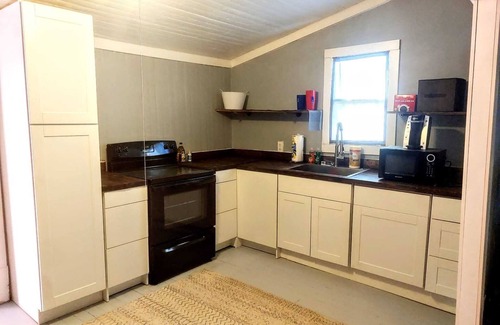 Denver Heights House | Cute 2 Bedroom 2 Miles From Downtown