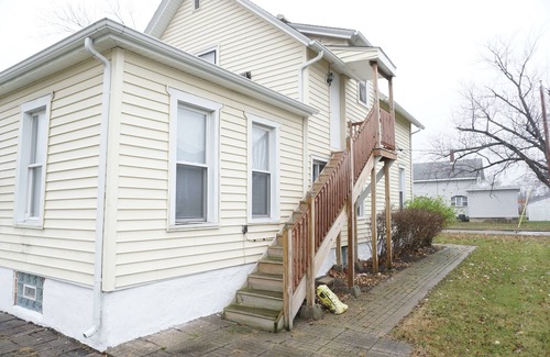 Ottawa Apartment | Cute 2 Bedroom Near Starved Rock & Downtown Ottawa