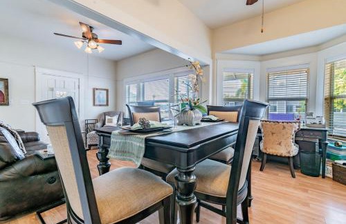 Tarpon Springs House | Cute 2B2B House, walk to Sponge Dock, Pet friendly