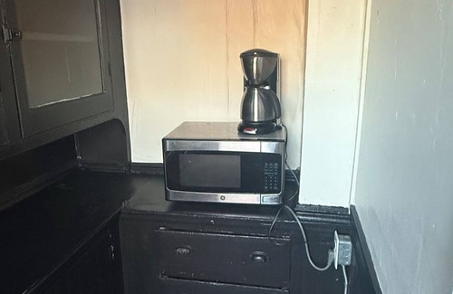 Buffalo House | Cute 3BR Upper Unit Home in South Buffalo near downtown