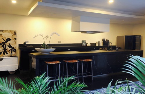 Dyanapura Villa | CUTE 3BR Villa, W/Feature Gardens & Pool - By The Beach, Seminyak!