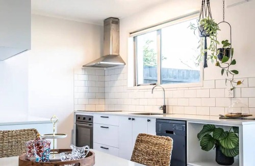 Katikati House | Cute and Cosy in the Middle