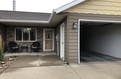 Sioux Falls House | Cute and Cozy 2 bedroom Townhome in Sioux Falls, SD