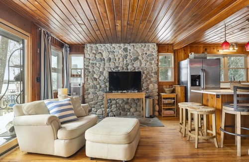 Petoskey Cabin | Cute and Cozy on Pickerel Lake Waterfront - Quick Drive to Petoskey!