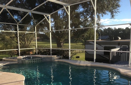 Clermont House | Cute and cozy RV on the farm