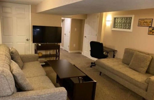 Summit Hill Apartment | Cute and quiet 1 Bedroom Apartment