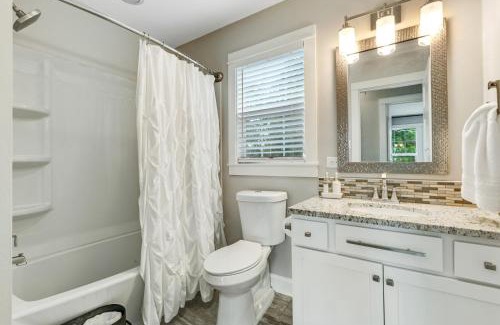Waco Ski Chalet | Cute Barnette only 5mins-Silos, 7mins-Baylor