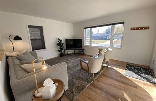 Cedar Falls House | Cute centrally located home!