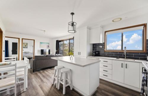 Venus Bay House | Cute Cottage with a View