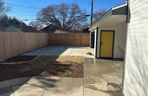 Amarillo House | Cute cowboy amarillio studio.