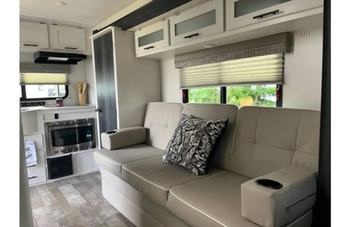Winter Garden House | Cute & Cozy in Winter Garden FL.