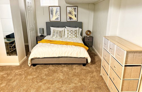 West Columbus Apartment | Cute/cozy lower level apartment 10 min from Downtown Columbus