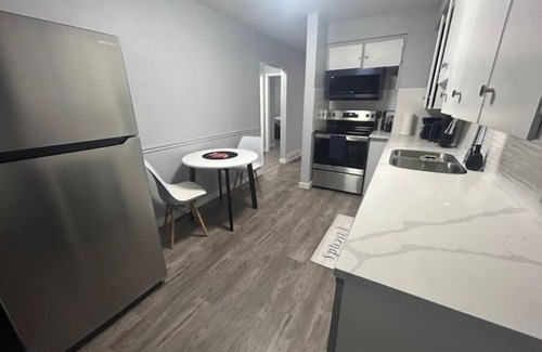 Highland Park House | Cute Highland Park Entire Unit B