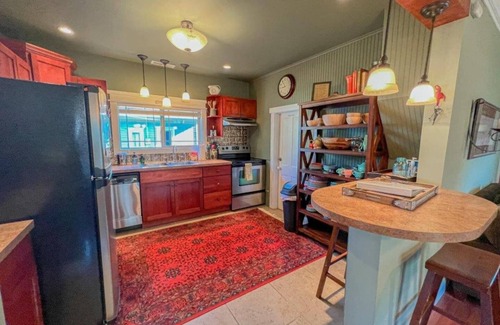 Red Lodge House | Cute home close to downtown with hot tub