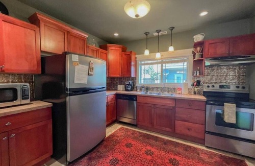 Red Lodge House | Cute home close to downtown with hot tub