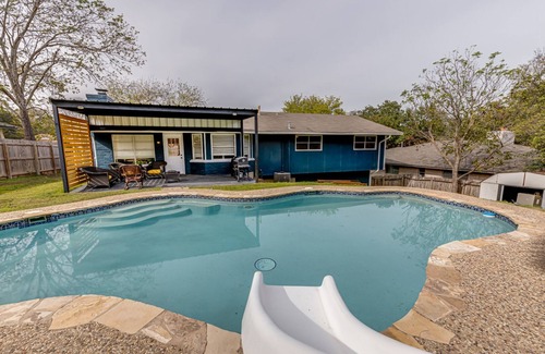 North San Antonio - SAT House | Cute home with a Backyard pool!