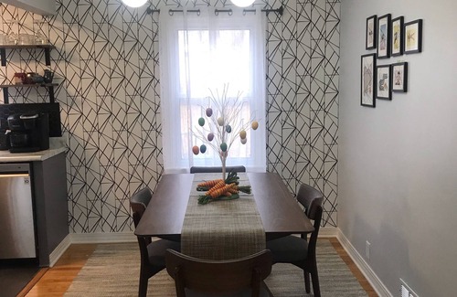 Lincoln House | Cute Litte Bungalow in the heart of Lincoln!