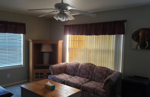 Alexandria Bay House | Cute little 3 bedroom house close to Downtown Alex Bay