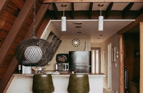 Battle Creek Cabin | Cute Mid-Century Cottage on Fine Lake!