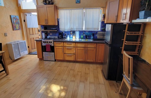 Albany Apartment | Cute one bedroom cottage in Albany