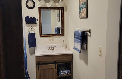 Forest City Apartment | Cute & quiet studio apartment downtown Forest City!