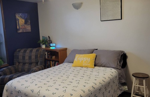 Forest City Apartment | Cute & quiet studio apartment downtown Forest City!