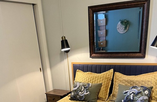 Winooski Apartment | Cute Sunny Retro 70's Vibe Apartment