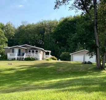 Hale House | Cute Vista View Home on Acreage