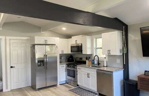 Carrollton House | Cutest Bungalow in Carrollton