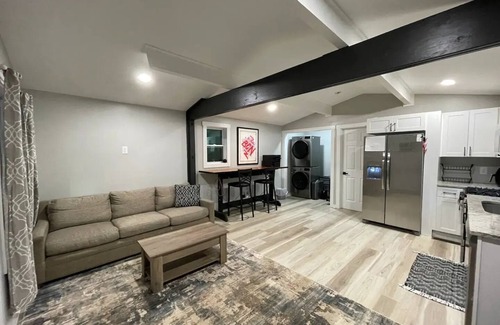 Carrollton House | Cutest Bungalow in Carrollton