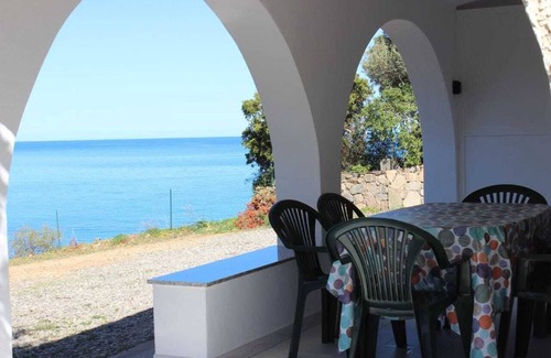 Tertenia Apartment | CVM: Nature and Relaxation with sea view, 2 steps from the beach, friends or families